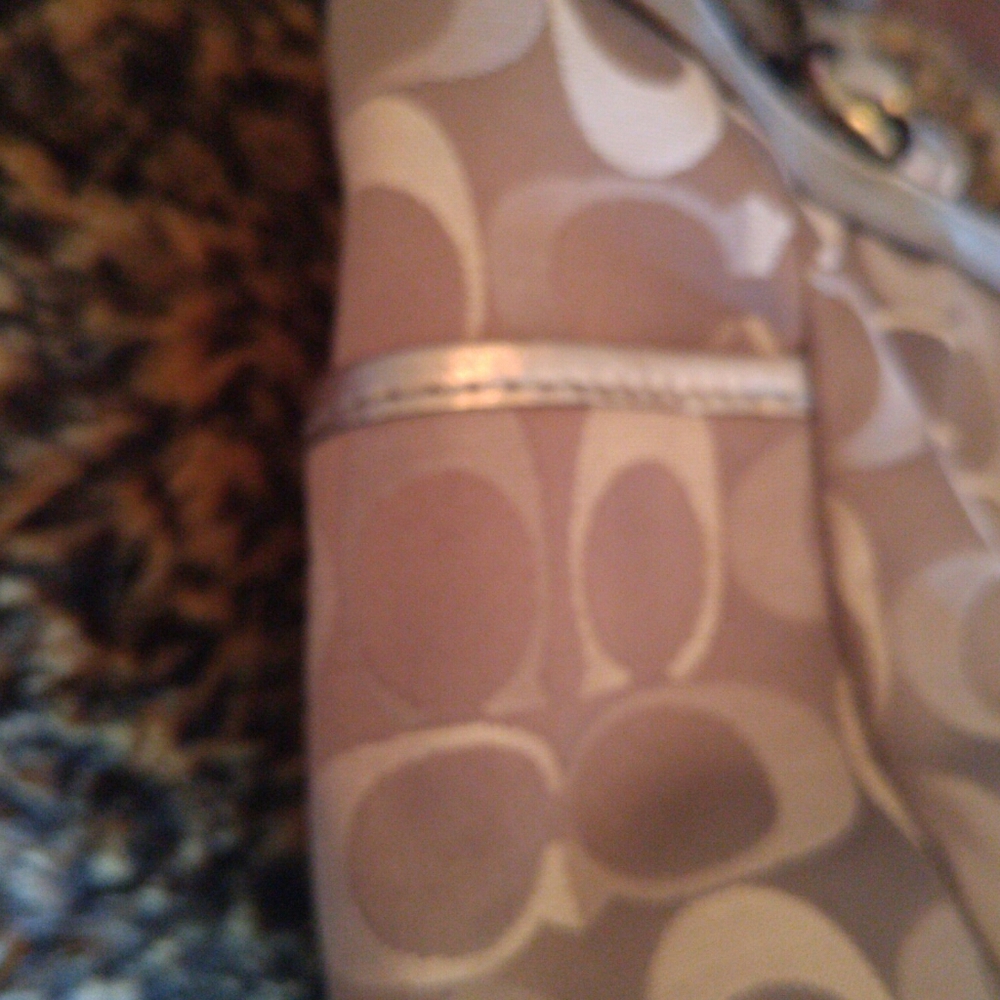 Coach Purse - Picture 5 of 5